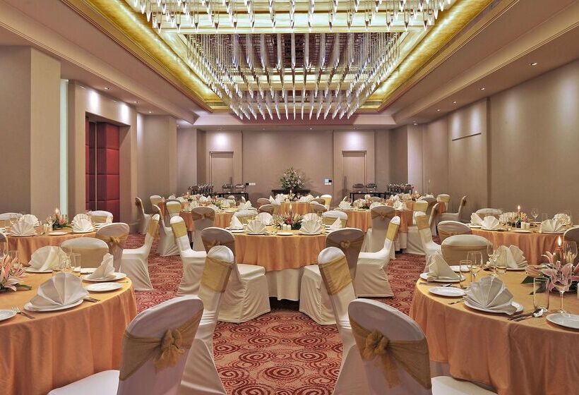 ホテル Radisson Hyderabad Hitec City