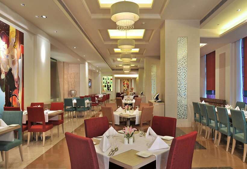 ホテル Radisson Hyderabad Hitec City