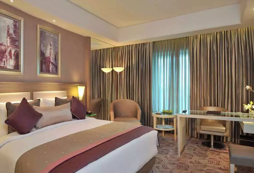 ホテル Radisson Hyderabad Hitec City