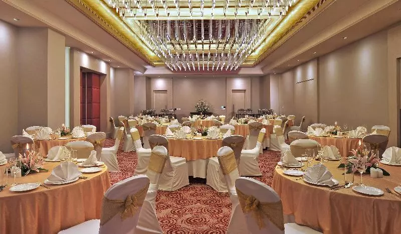 ホテル Radisson Hyderabad Hitec City