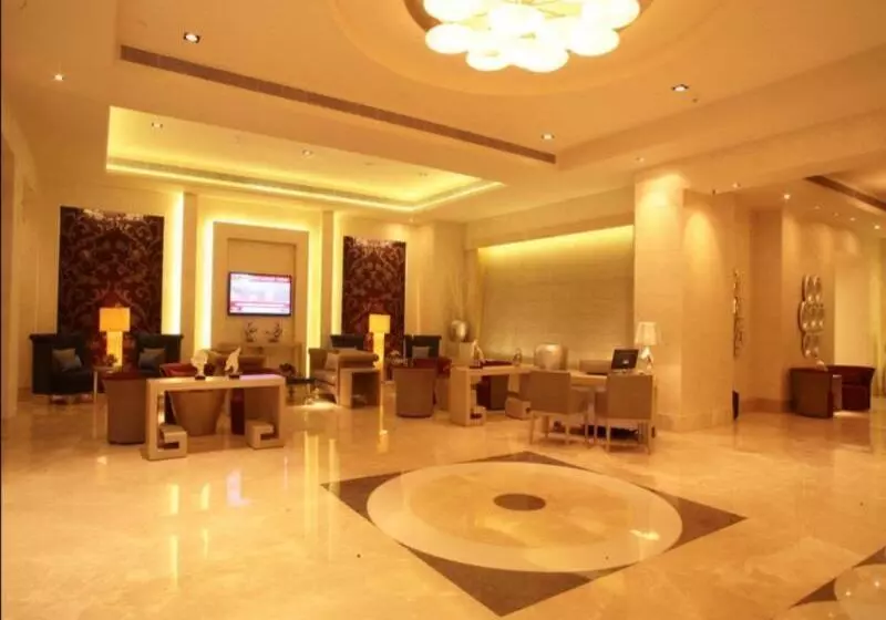 ホテル Radisson Hyderabad Hitec City