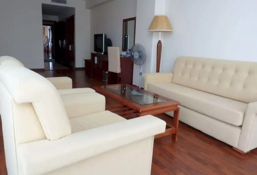 هتل The Western Hill Dalat