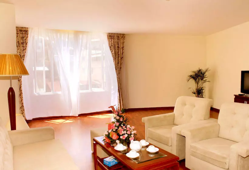 هتل The Western Hill Dalat