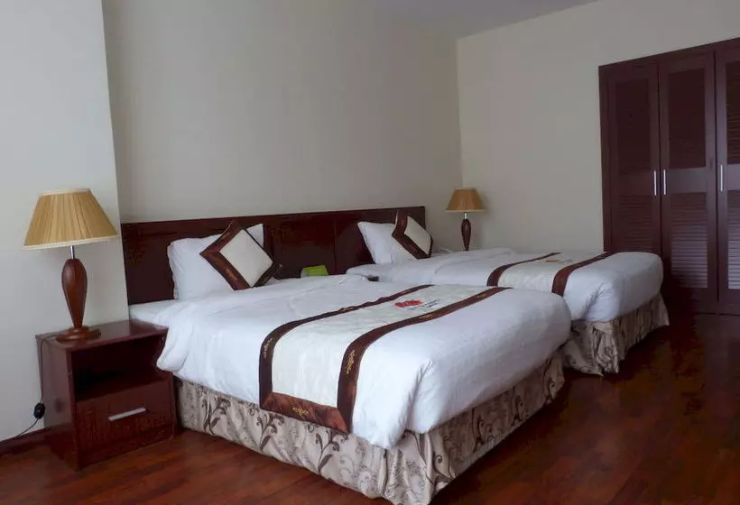 هتل The Western Hill Dalat