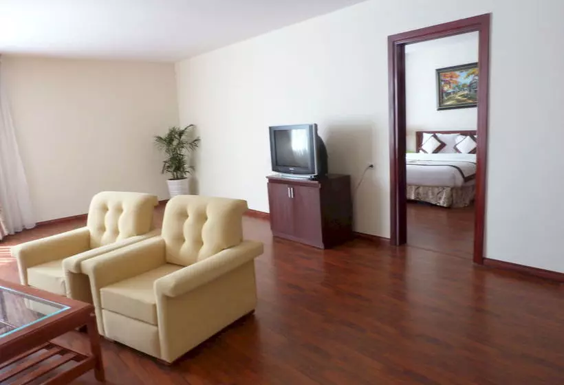 هتل The Western Hill Dalat