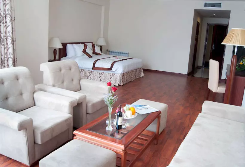 هتل The Western Hill Dalat