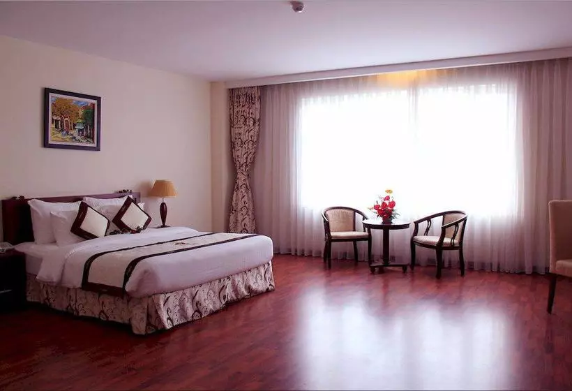 هتل The Western Hill Dalat