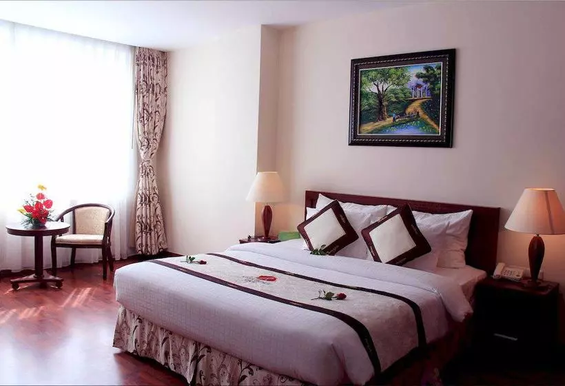 هتل The Western Hill Dalat