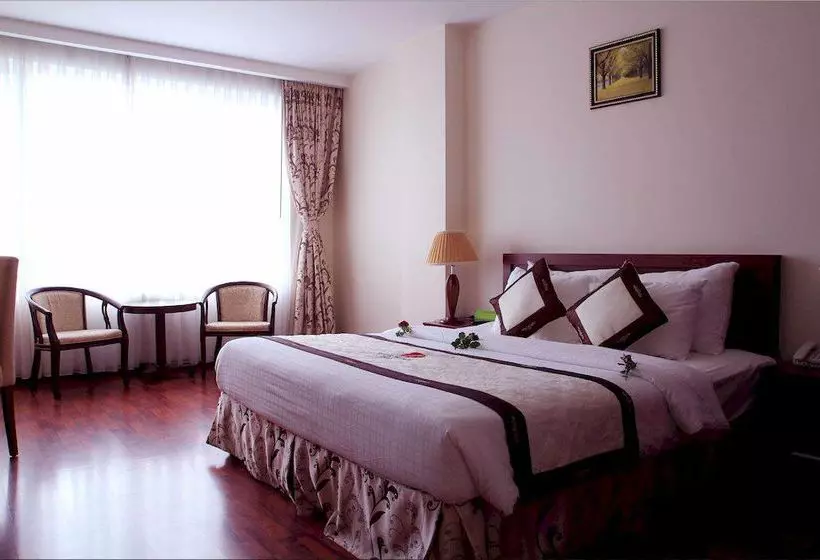 هتل The Western Hill Dalat