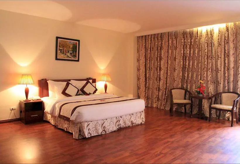 هتل The Western Hill Dalat