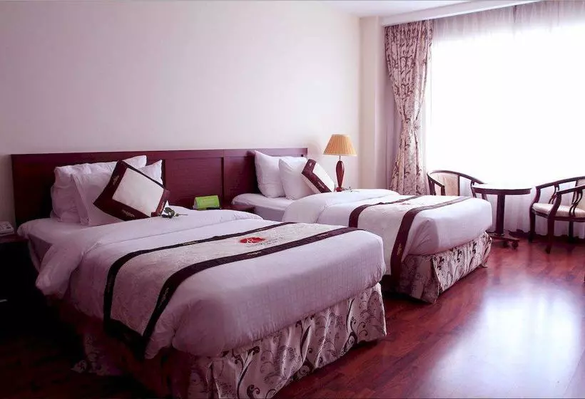 هتل The Western Hill Dalat