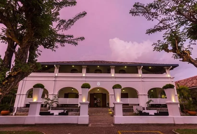 Hotel Tamarind Hill By Asia Leisure