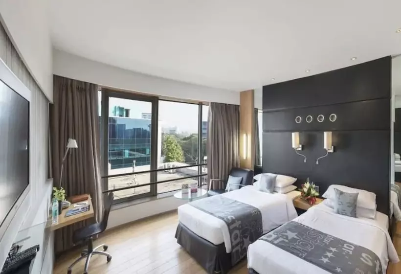 בית מלון כפרי The Regale By Tunga