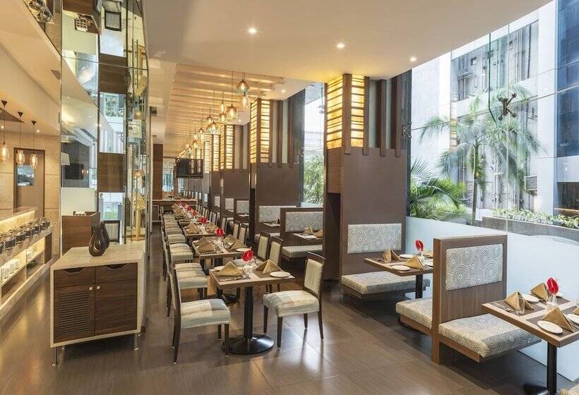 Hotel The Regale  By Tunga