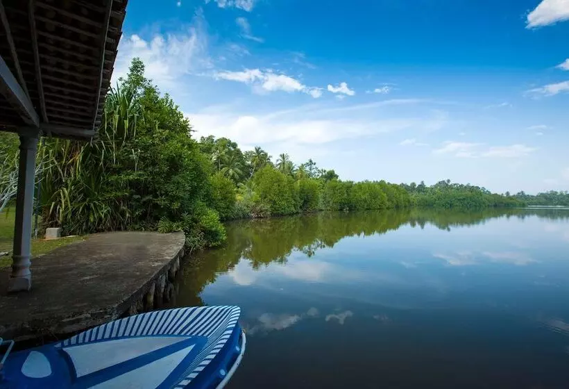 בית מלון כפרי The River House By Asia Leisure