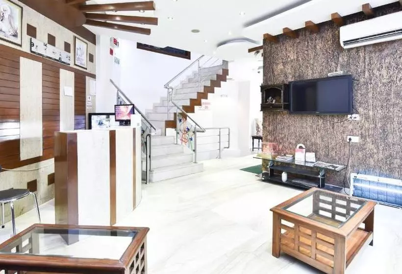 호텔 Treebo Trend Grd Inn