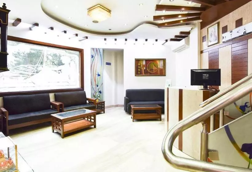 호텔 Treebo Trend Grd Inn