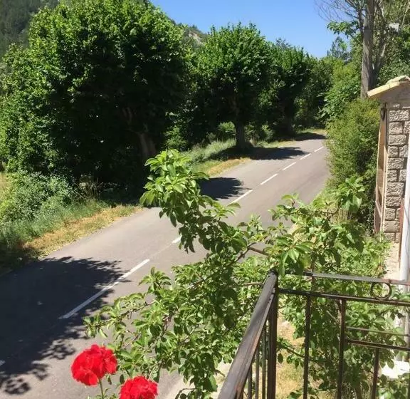 Aamiaismajoitus (B&B) Mas De La Pauze