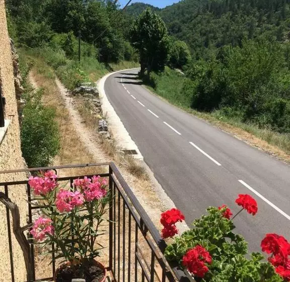 Aamiaismajoitus (B&B) Mas De La Pauze