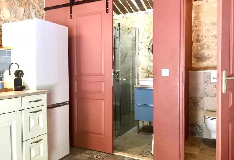 Aamiaismajoitus (B&B) Mas De La Pauze