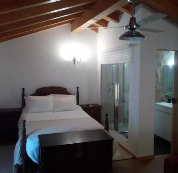 تختخواب و صبحانه Retiro Da Madalena