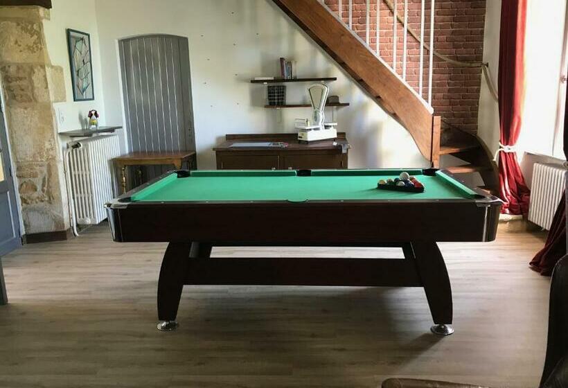 פנסיון Autour D Une Histoire