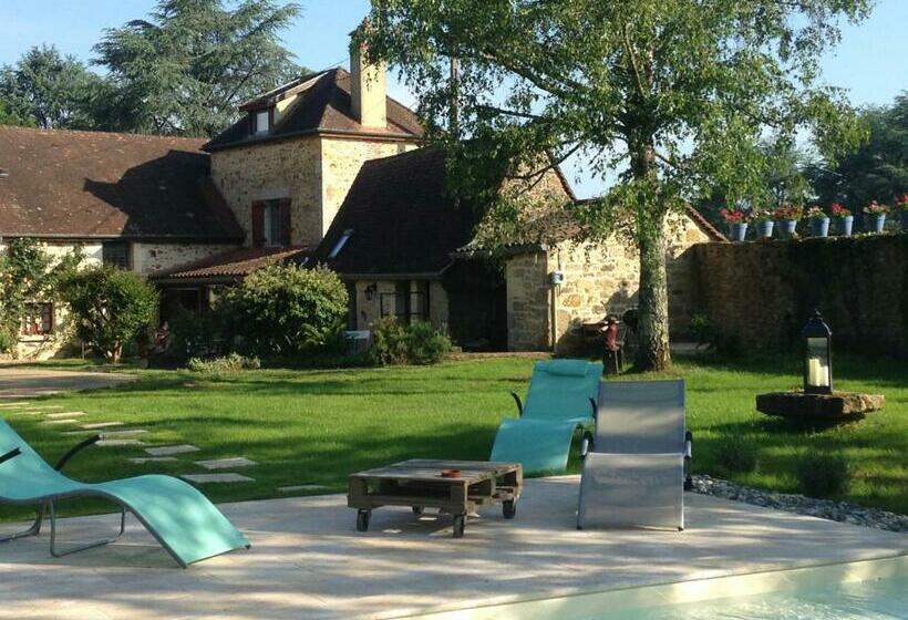 פנסיון Autour D Une Histoire