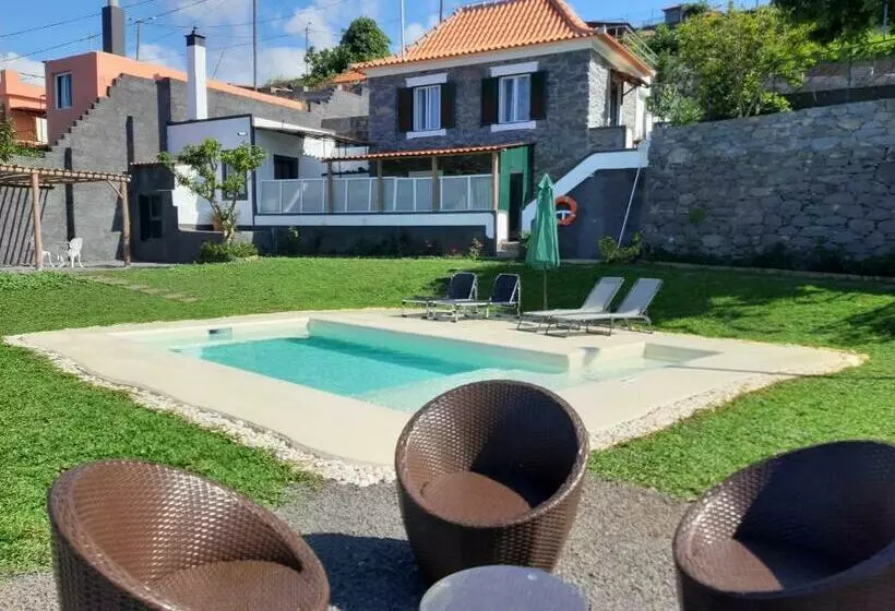 Majatalo Casa Velha D Fernando E Casa Avó Augusta