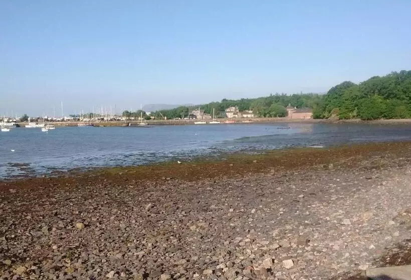 Majatalo Room Only Guest Accommodation, Guest House