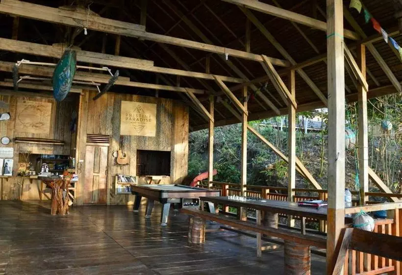 Pristine Paradise Dive Resort Una Una