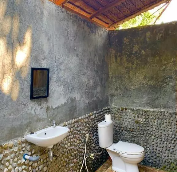 Pristine Paradise Dive Resort Una Una