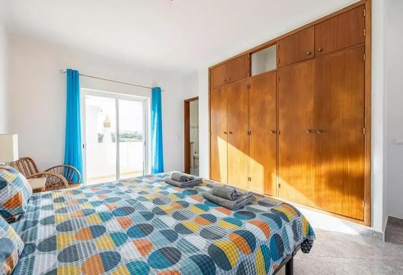 ペンション Local Guesthouse