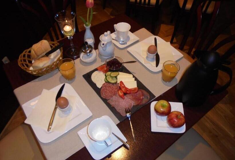 Пансион Neues Vaterland