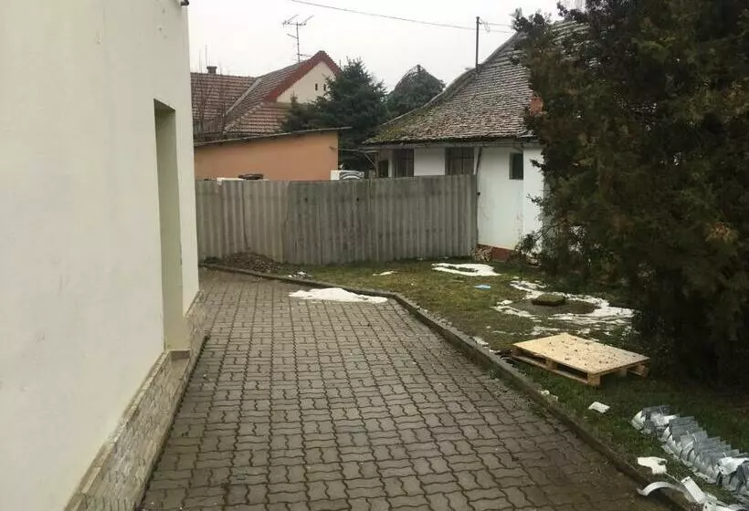 Majatalo Roland Motel