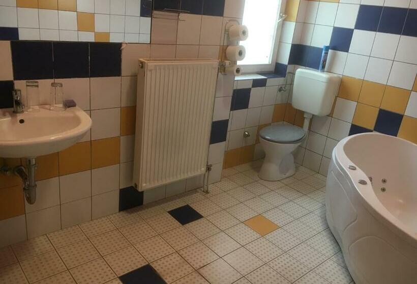 Пансион Roland Motel