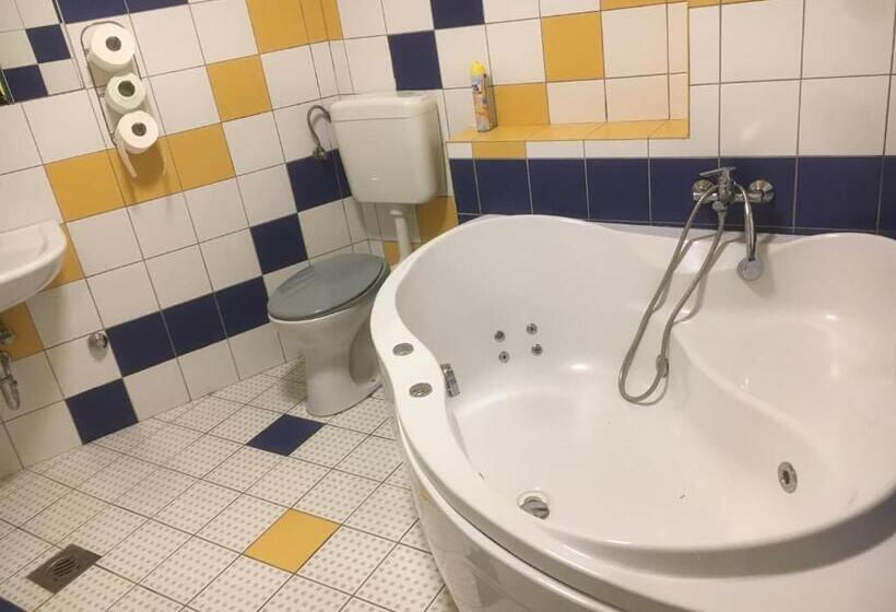 Пансион Roland Motel