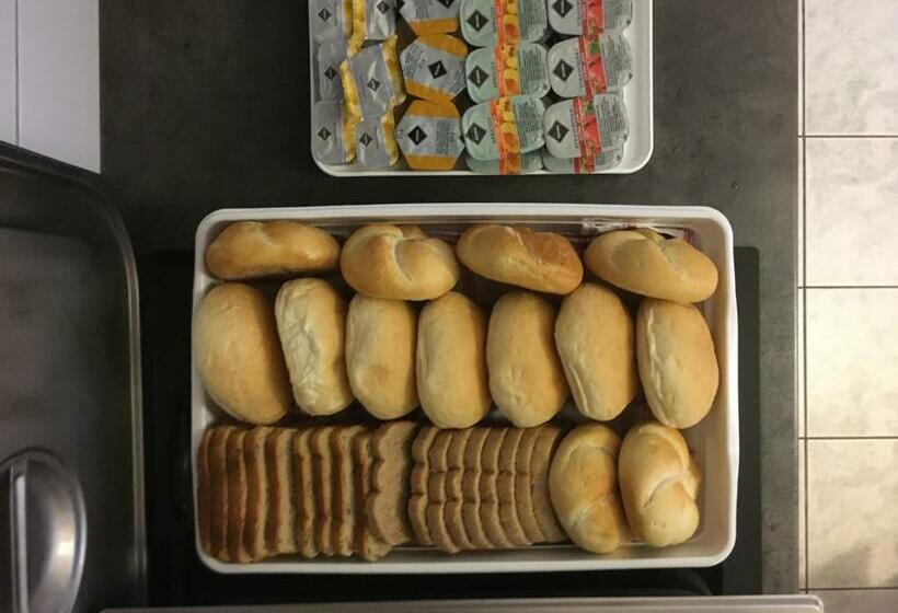 펜션 Toronyi Vendégház