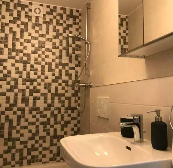 Pension Qmt Reutlingen