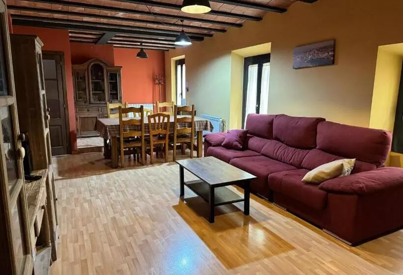 Retkeilymaja Ca La Bet