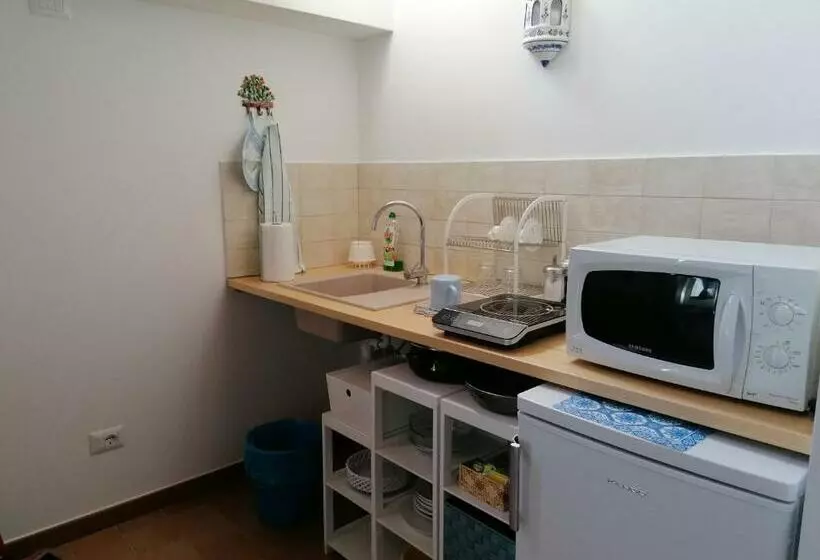 ベッドアンドブレックファースト Petronilla