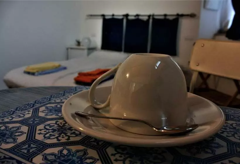 ベッドアンドブレックファースト Petronilla