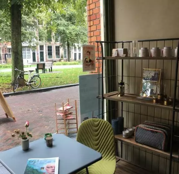 Aamiaismajoitus (B&B) De Theetap