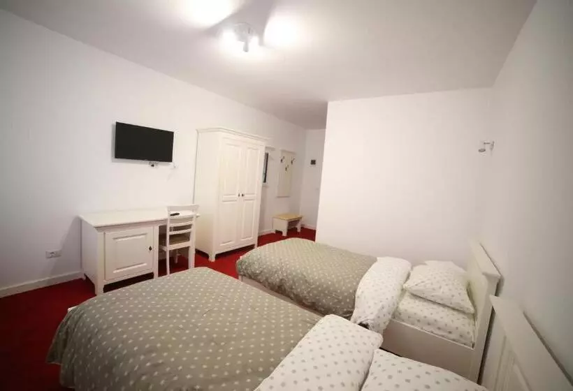 Hotelli Fresh Accommodation