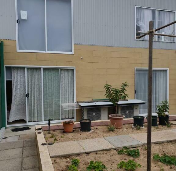 פנסיון Dianella Budget Rooms Happy Place To Stay