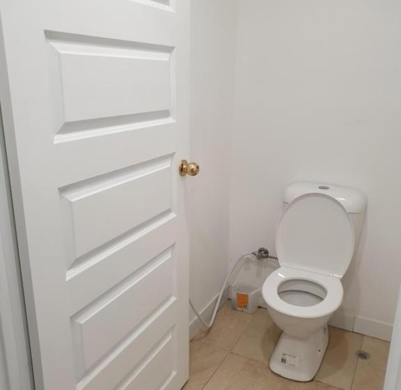 פנסיון Dianella Budget Rooms Happy Place To Stay