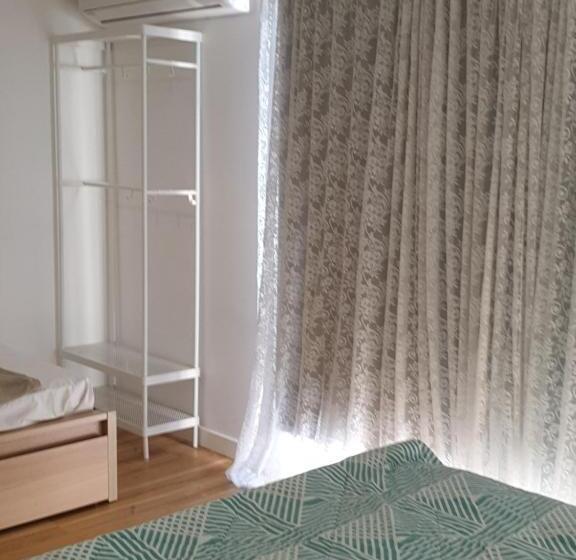 פנסיון Dianella Budget Rooms Happy Place To Stay