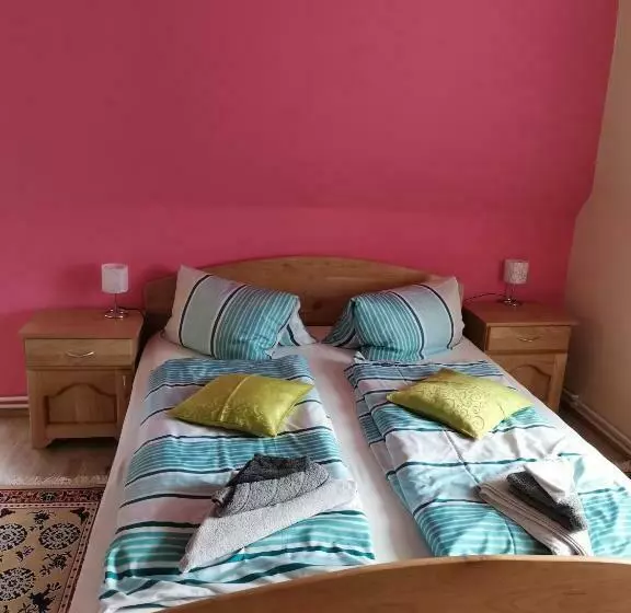 ペンション Landgasthof Negrean