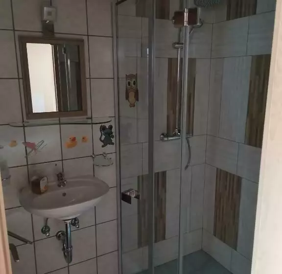 ペンション Landgasthof Negrean