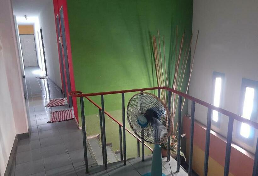 פנסיון Mr. Clean Guesthouse