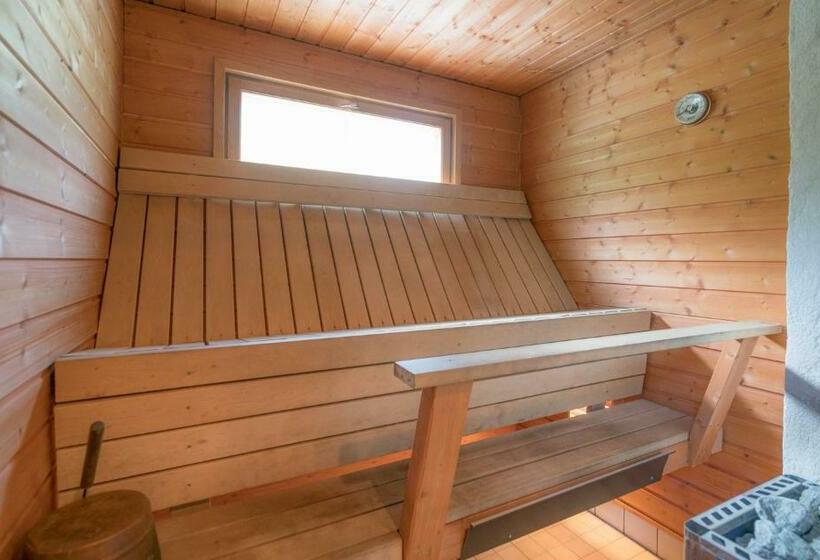 پانسیون Oak House